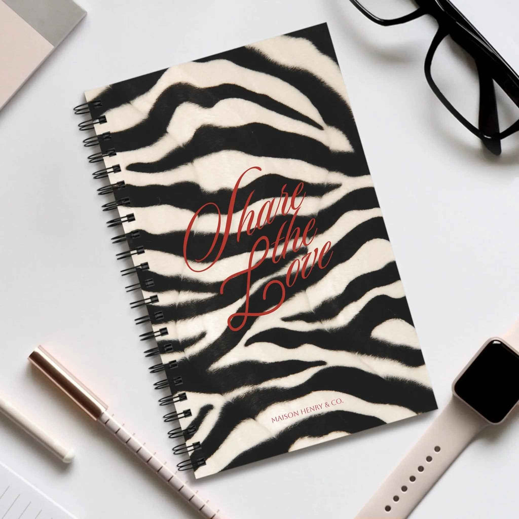 Share The Love Zebra Print Spiralnotizbuch - Maison Henry & Co.