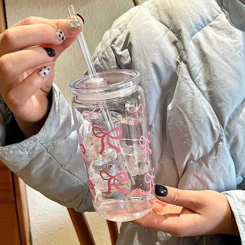 500 ml Trinkbecher mit verschiedenen Prints & Strohhalm